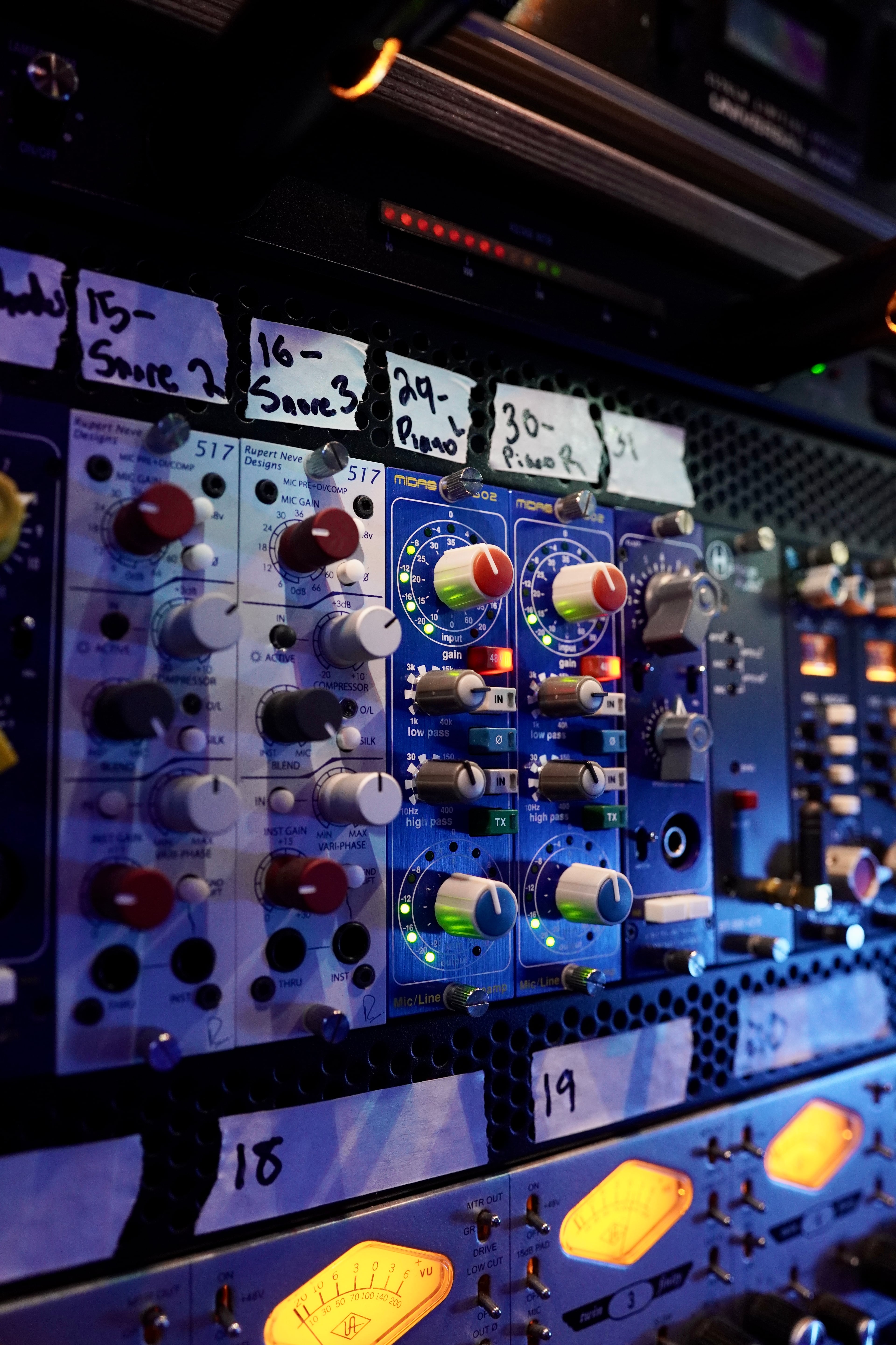 Rack Equipment 3